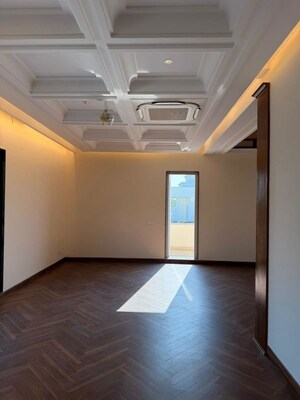 Room in 6 BHK Independent House at Sector 12 Panchkula – for Sale