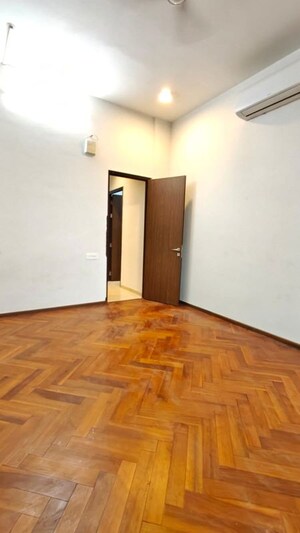 Room in 3.5 BHK Apartment at Omkar Alta Monte, Malad East – for Sale