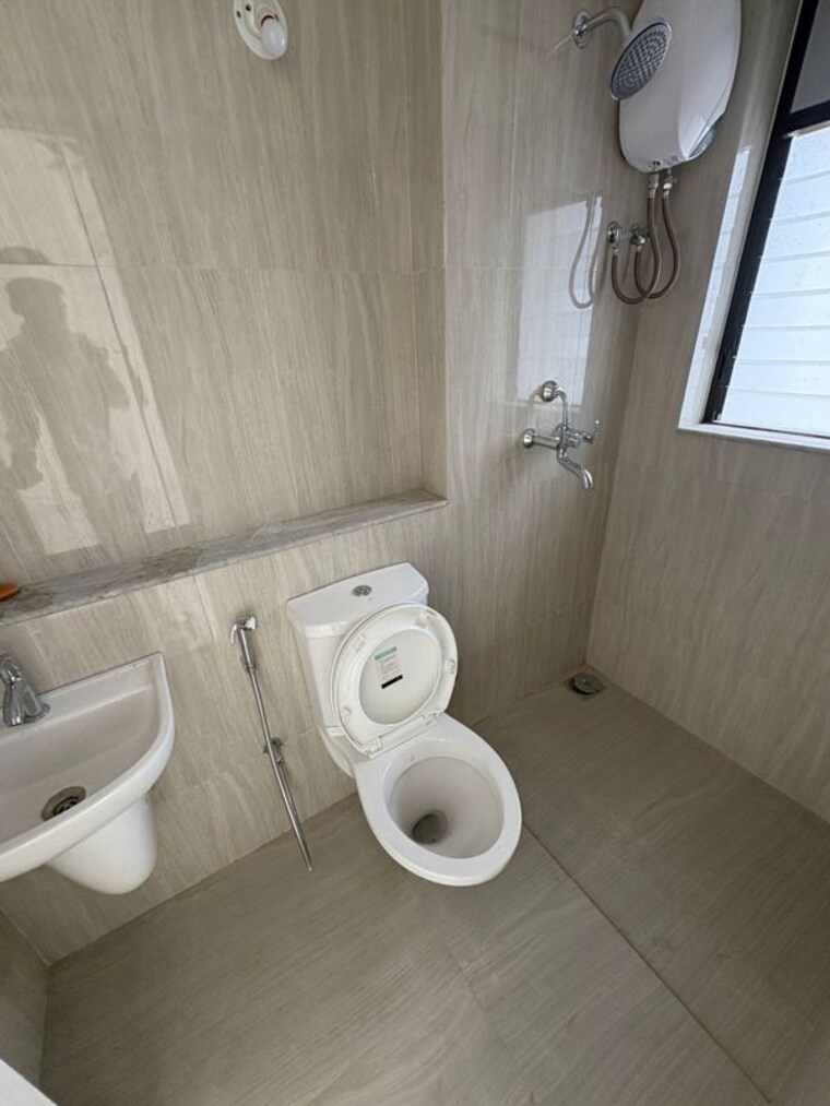 Bathroom, runwal-gardens 2 Bedroom 670 Sq.Ft. Apartment In Dombivli East Thane 10582619