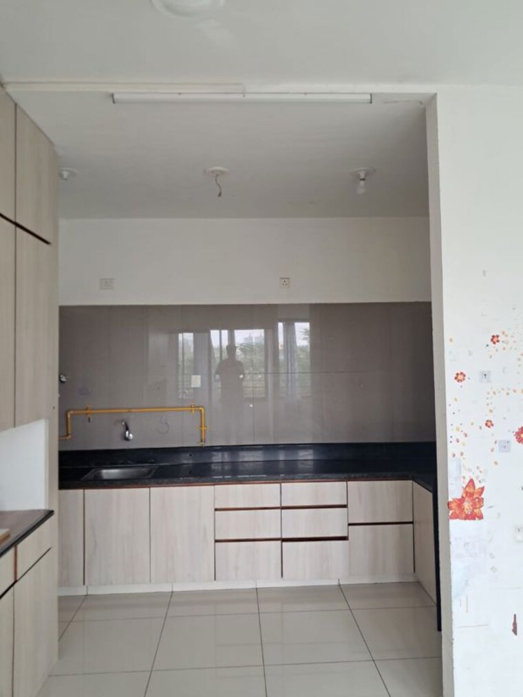 Kitchen/pantry, ganesh-malabar-retreat 2.5 Bedroom 845 Sq.Ft. Apartment In Near Nirma University On Sg Highway Ahmedabad 10582622