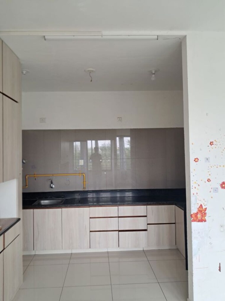 Kitchen, ganesh-malabar-retreat 2.5 Bedroom 845 Sq.Ft. Apartment In Near Nirma University On Sg Highway Ahmedabad 10582622