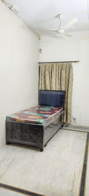 Bedroom in  Pg at Sector 36 – for Rent