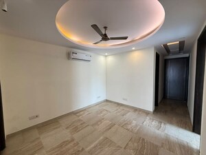 Room in 3 BHK Builder Floor at Greater Kailash ii – for Rent