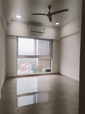 Bedroom in 2.5 BHK Apartment at Chembur – for Rent