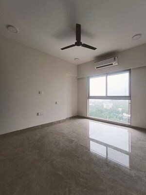 Bedroom in 2.5 BHK Apartment at Chembur – for Rent