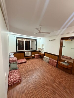 Bedroom in 2 BHK Apartment at Lady Ratan Tower, Worli – for Rent
