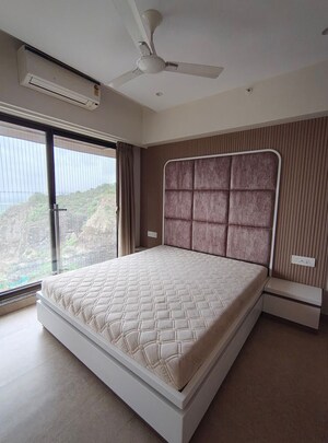 Bedroom in 2 BHK Apartment at Kanakia Silicon Valley, Powai – for Rent