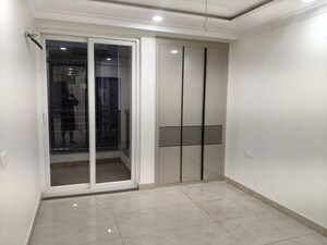 Room in 3 BHK Apartment at Maxxus Elanza, International Airport Road – for Rent
