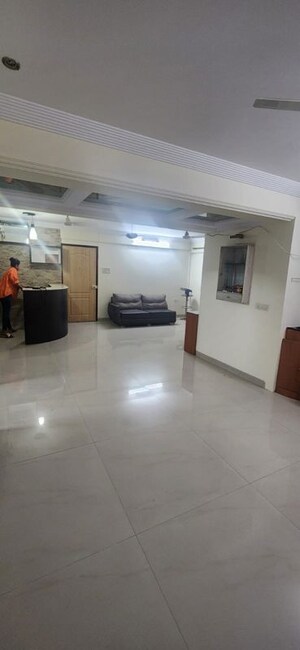 2 BHK Apartment For Rent in Diamond Garden, Chembur