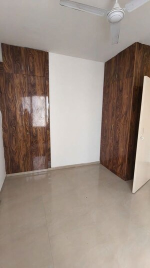Room in 3 BHK Apartment at Conscient Habitat 102, Sector 102 – for Sale