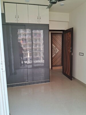 Room in 3 BHK Apartment at Conscient Habitat 102, Sector 102 – for Sale