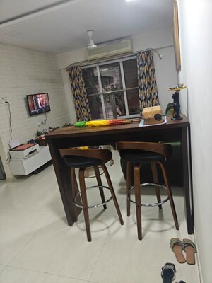 Dining area in 1 BHK Apartment at Western Express Highway – for Rent