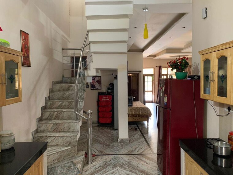 undefined, patiala road 6+ Bedroom 5400 Sq.Ft. Independent House In Patiala Road Zirakpur 10582737