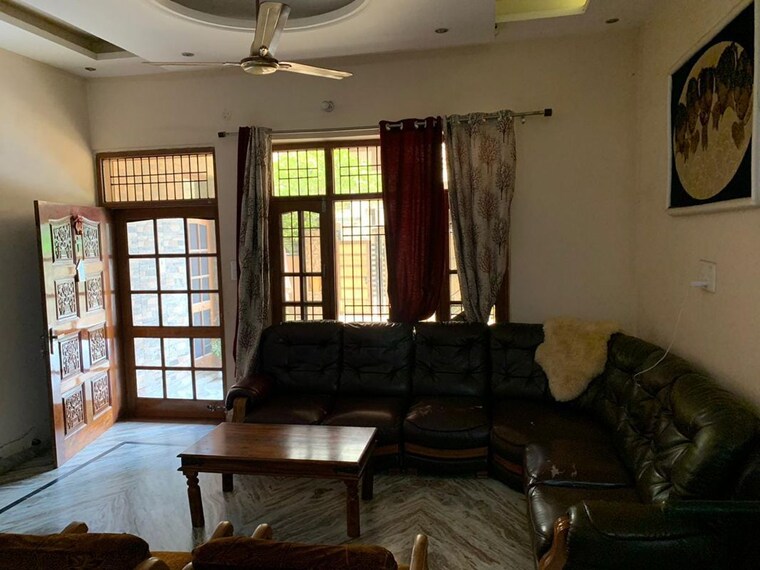 Living Room, patiala road 6+ Bedroom 5400 Sq.Ft. Independent House In Patiala Road Zirakpur 10582737