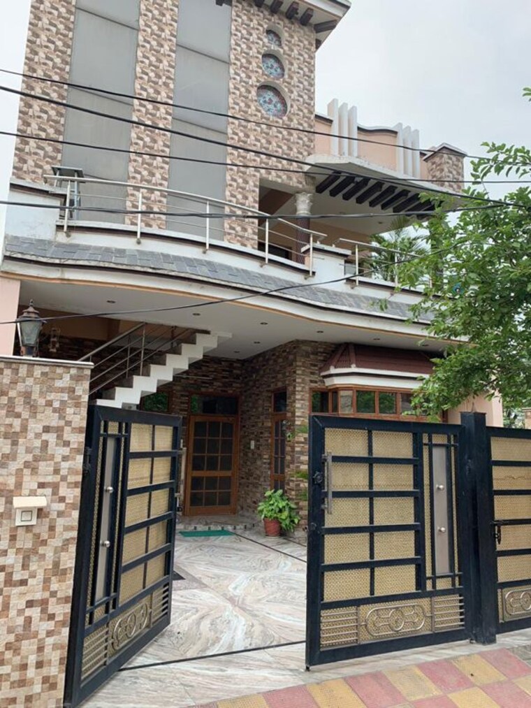 Exterior View, patiala road 6+ Bedroom 5400 Sq.Ft. Independent House In Patiala Road Zirakpur 10582737