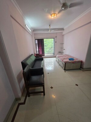 2 BHK Apartment For Rent in Chembur