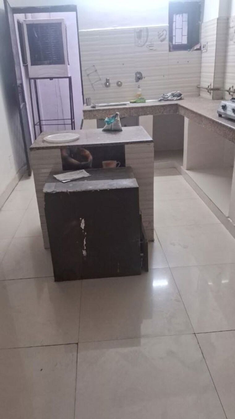 Kitchen, sector 19 1 RK 500 Sq.Ft. Builder Floor In Sector 19 Noida 10582741