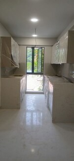 2 BHK 700 Sq.Ft. Apartment in Bandra West