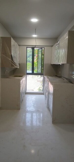 2 BHK Apartment For Rent in Bandra West