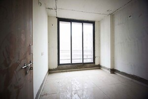 Room in 3 BHK Apartment at Narol – for Sale