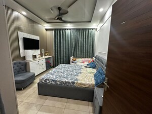 2 BHK Apartment For Rent in Godrej Air Sector 85, Sector 85