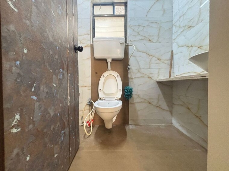 Bathroom, godrej-emerald 1.5 Bedroom 580 Sq.Ft. Apartment In Ghodbunder Road Thane 10582839