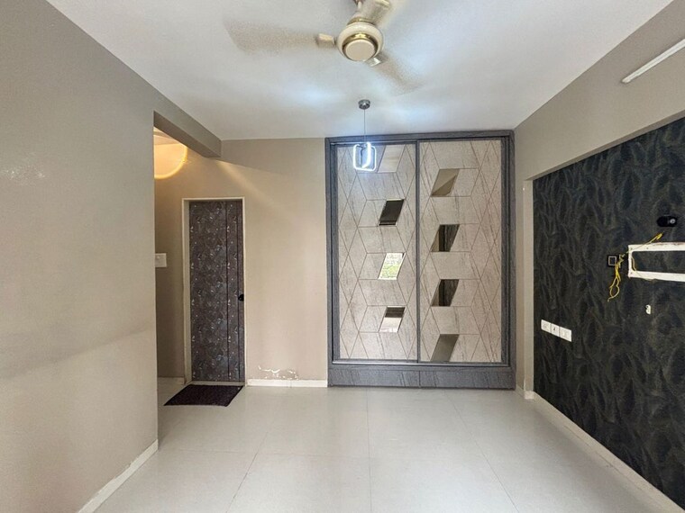 Room, godrej-emerald 1.5 Bedroom 580 Sq.Ft. Apartment In Ghodbunder Road Thane 10582839