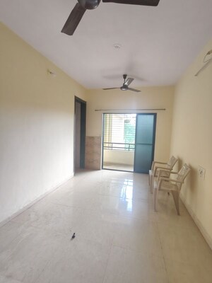 Room in 2 BHK Apartment at Motiram Darshan, Ambernath East – for Rent