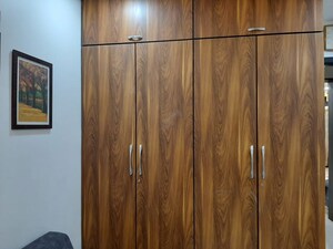 Furnished Amenities in 2 BHK Apartment at JP Decks, Goregaon East – for Rent