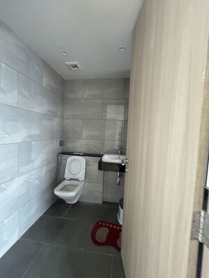 Bathroom in 4 BHK Apartment at Rustomjee Crown, Prabhadevi – for Rent