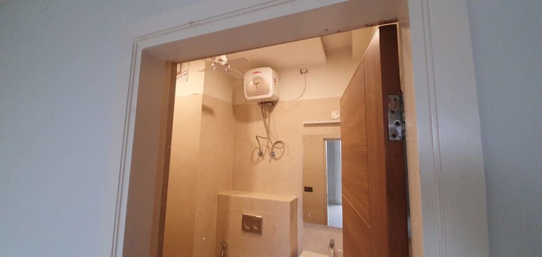 Bathroom, ananta-lifestyle 3 Bedroom 1650 Sq.Ft. Apartment In Lohgarh Zirakpur 10582874