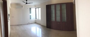 Room in 3 BHK Apartment at Parsvnath Exotica, Sector 53 – for Sale