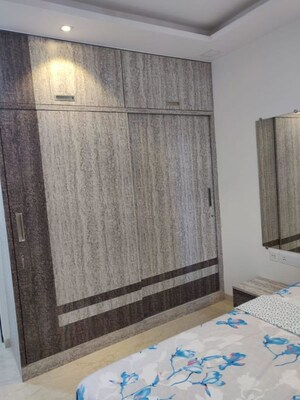 Room in 3 BHK Apartment at Vasant Valley Complex, Malad East – for Rent