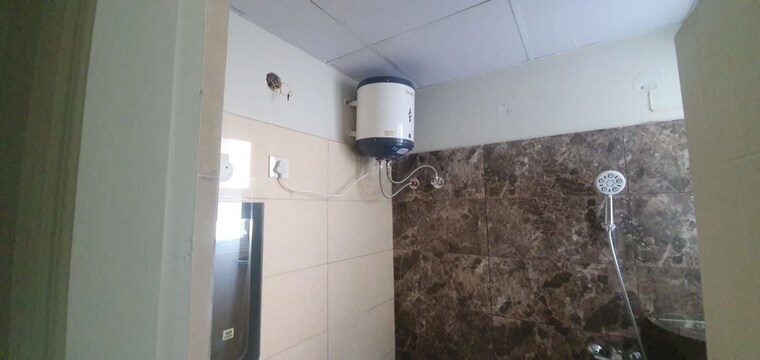 Bathroom, nagla road 1 Bedroom 750 Sq.Ft. Apartment In Nagla Road Zirakpur 10582898