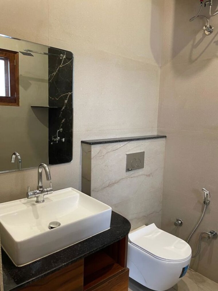 Bathroom, gmada-eco-city 3 Bedroom 2700 Sq.Ft. Independent House In North Mullanpur Chandigarh 10582930