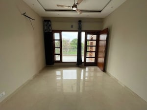 Room in 3 BHK Independent House at GMADA Eco City, North Mullanpur – for Rent