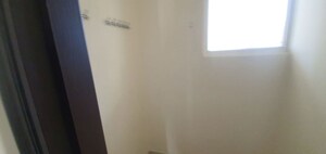 Room in 3 BHK Apartment at Barnala Green Lotus Avenue, Ambala Highway – for Rent