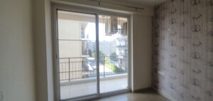Room in 3 BHK Apartment at Barnala Green Lotus Avenue, Ambala Highway – for Rent