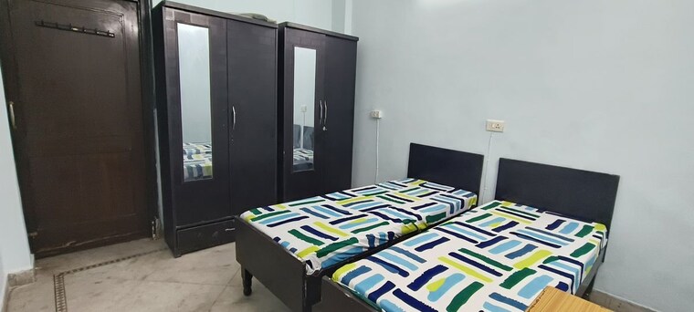Bedroom, sector 19 Pg For Girls In Sector 19 10235837