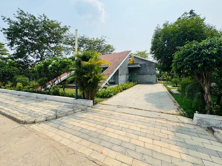 Garden, dharampura  2400 Sq.Ft. Plot In Dharampura Raipur 10582978