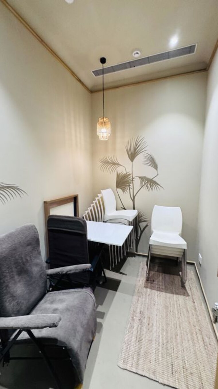 undefined, one-lodha-place Commercial Office Space 670 Sq.Ft. In Lower Parel Mumbai 10582979