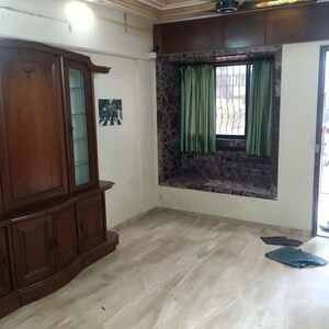 Room in 5 BHK Villa at Goregaon West – for Rent
