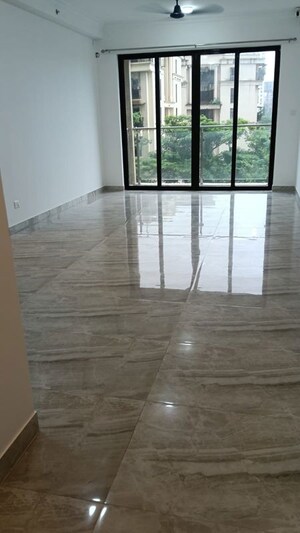 Room in 3 BHK Apartment at Risland The Icon, Dhokali – for Rent