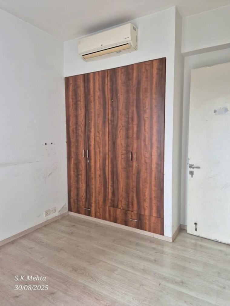 Room, ireo-skyon 2.5 Bedroom 1554 Sq.Ft. Apartment In Sector 60 Gurgaon 10582994