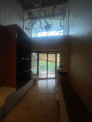  4 BHK Apartment at Khar West – for Rent