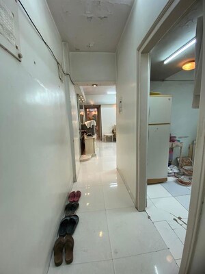 2 BHK Apartment – Entrance View at Byculla - for Sale