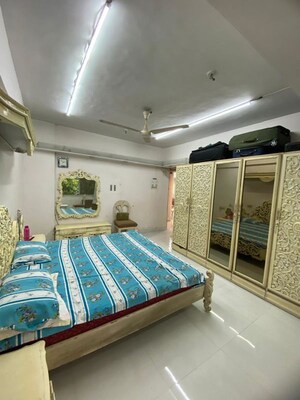Bedroom in 2 BHK Apartment at Byculla – for Sale