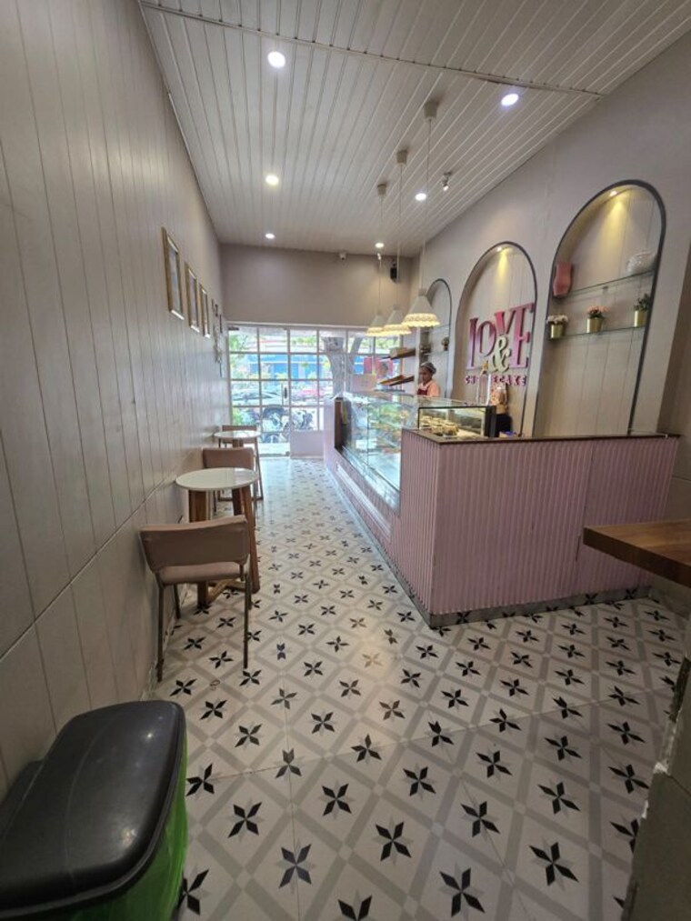 Team Area, arenja-corner Commercial Shop 350 Sq.Ft. In Vashi Sector 17 Navi Mumbai 10583028