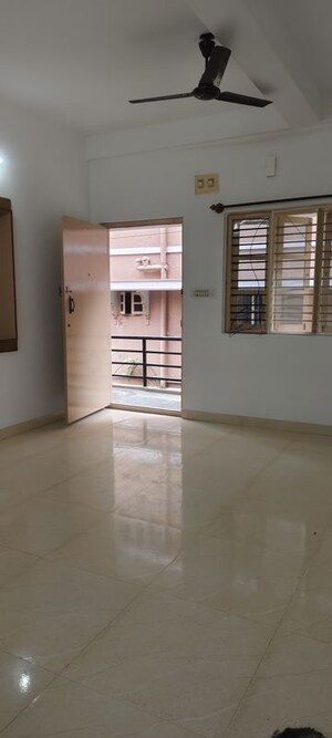 Room in 1 BHK Builder Floor at Jeevan Bima Nagar – for Rent