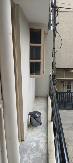 Building Lobby in 1 BHK Builder Floor at Jeevan Bima Nagar – for Rent